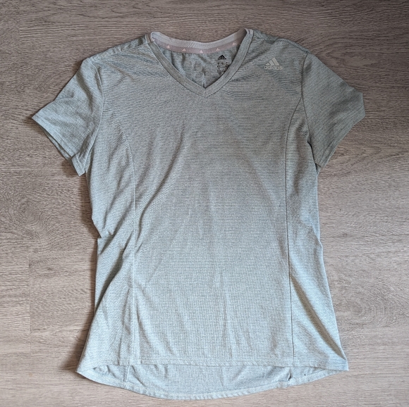 Adidas green technical running shirt in size S small - Picture 1 of 3